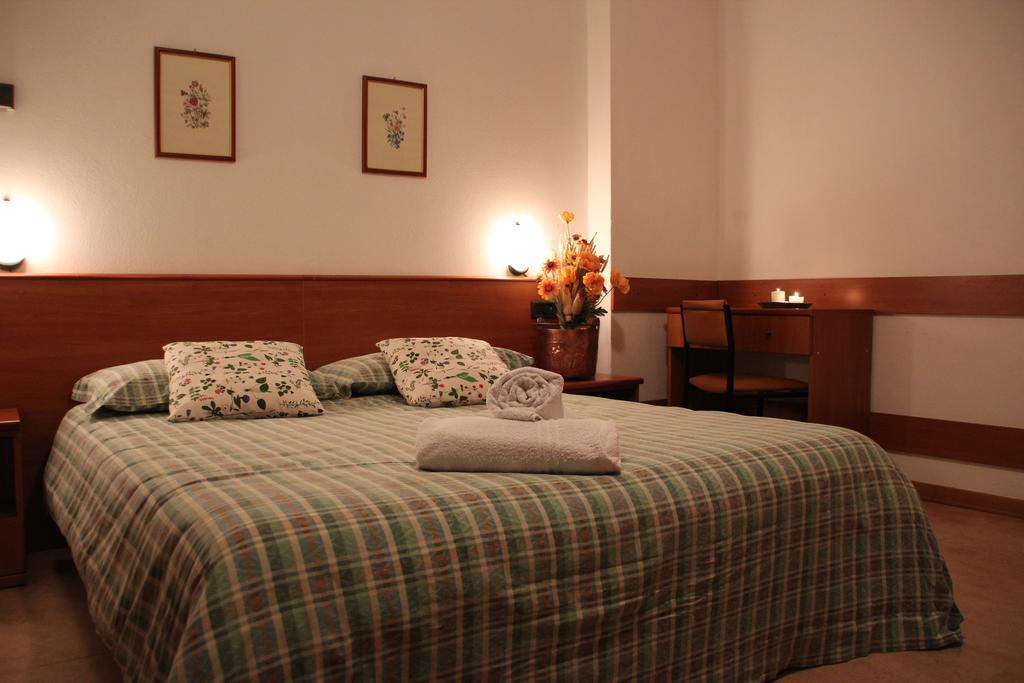 Albergo Bucaneve Campodolcino Exterior foto